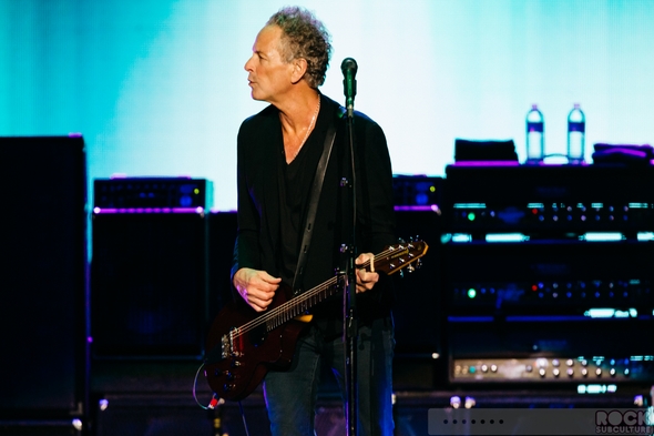 Fleetwood-Mac-Concert-Review-2014-On-With-The-Tour-Live-Photos-Sacramento-Sleep-Train-Arena-01-RSJ