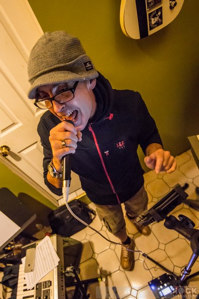 When-In-Rome-2014-Concert-Review-Photos-Clive-Farrington-New-Wave-Restaurant-8tease-002-RSJ