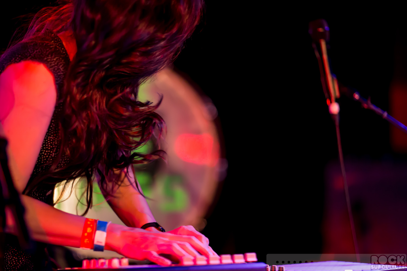 The-Ting-Tings-2015-Tour-Photos-Concert-Review-Live-Photography-Super-Critical-Sacramento-Harlows-Kaneholler-026
