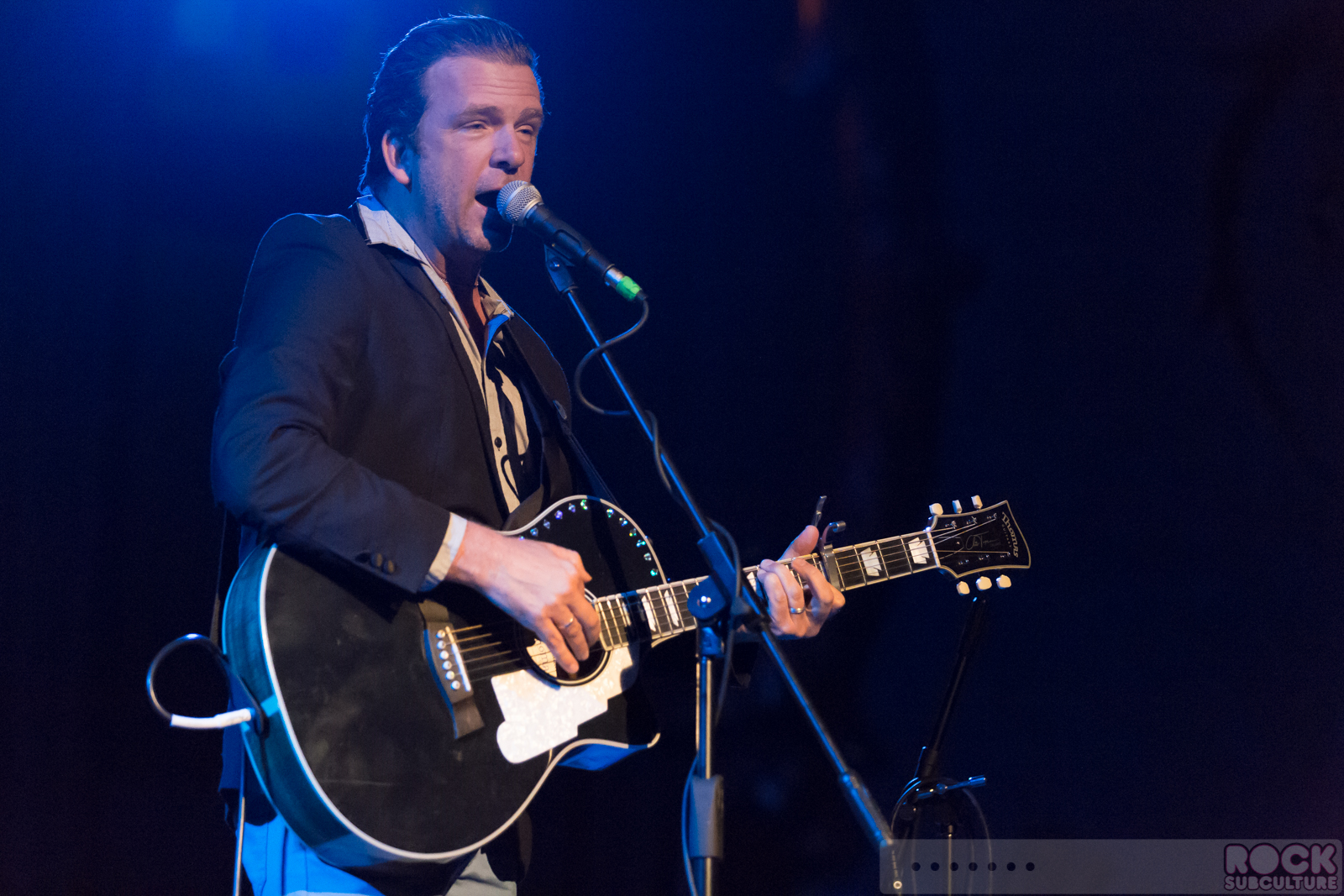 Colin-Hay-2015-Tour-Concert-Review-Live-Photos-Setlist-Crest-Theatre-Sacramento-05