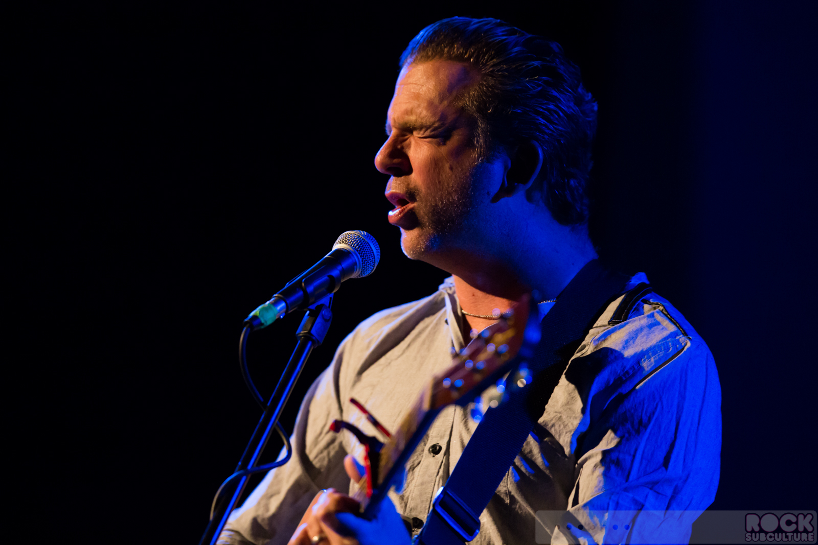 Colin-Hay-2015-Tour-Concert-Review-Live-Photos-Setlist-Crest-Theatre-Sacramento-11