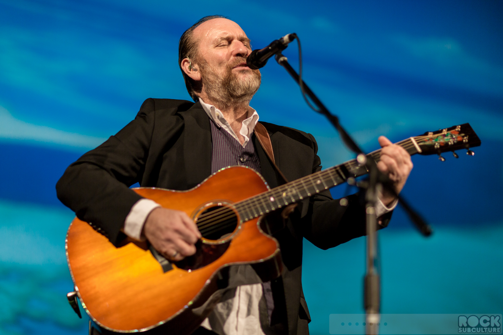 Colin-Hay-2015-Tour-Concert-Review-Live-Photos-Setlist-Crest-Theatre-Sacramento-26