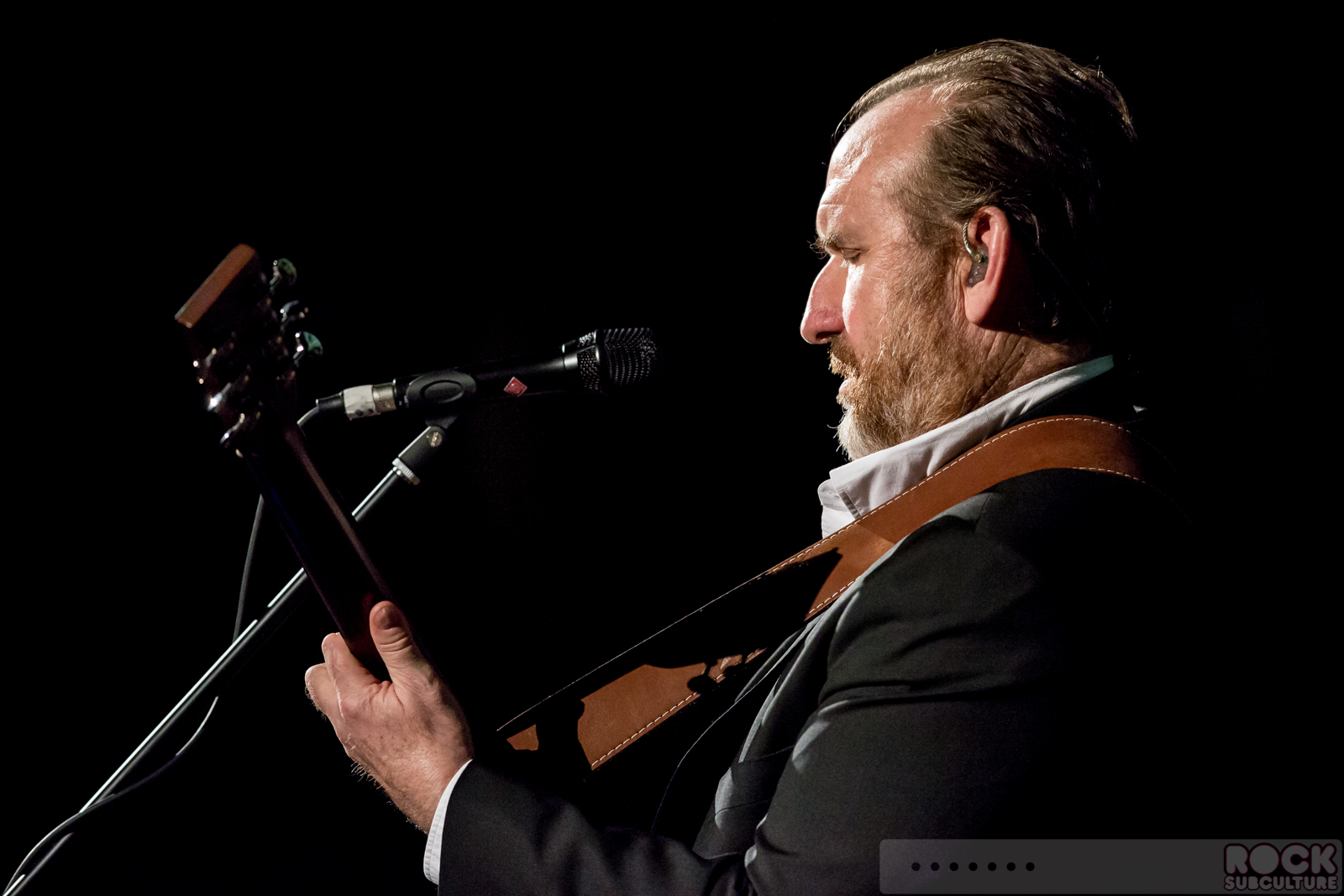 Colin-Hay-2015-Tour-Concert-Review-Live-Photos-Setlist-Crest-Theatre-Sacramento-34