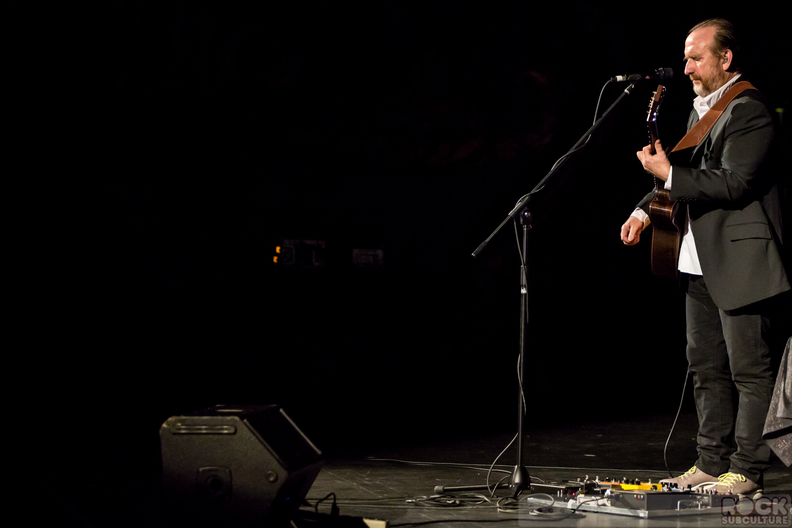 Colin-Hay-2015-Tour-Concert-Review-Live-Photos-Setlist-Crest-Theatre-Sacramento-35