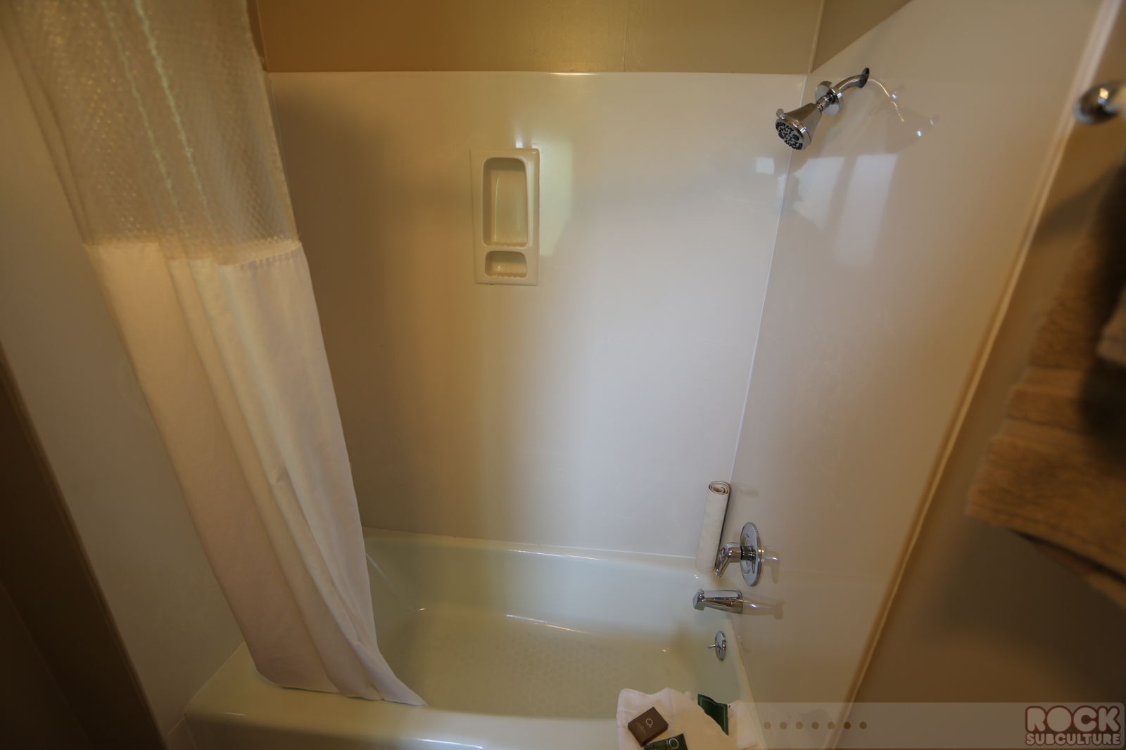 Adobe-Inn-Carmel-by-the-Sea-Hotel-Resort-Review-TripAdvisor-Photos-09