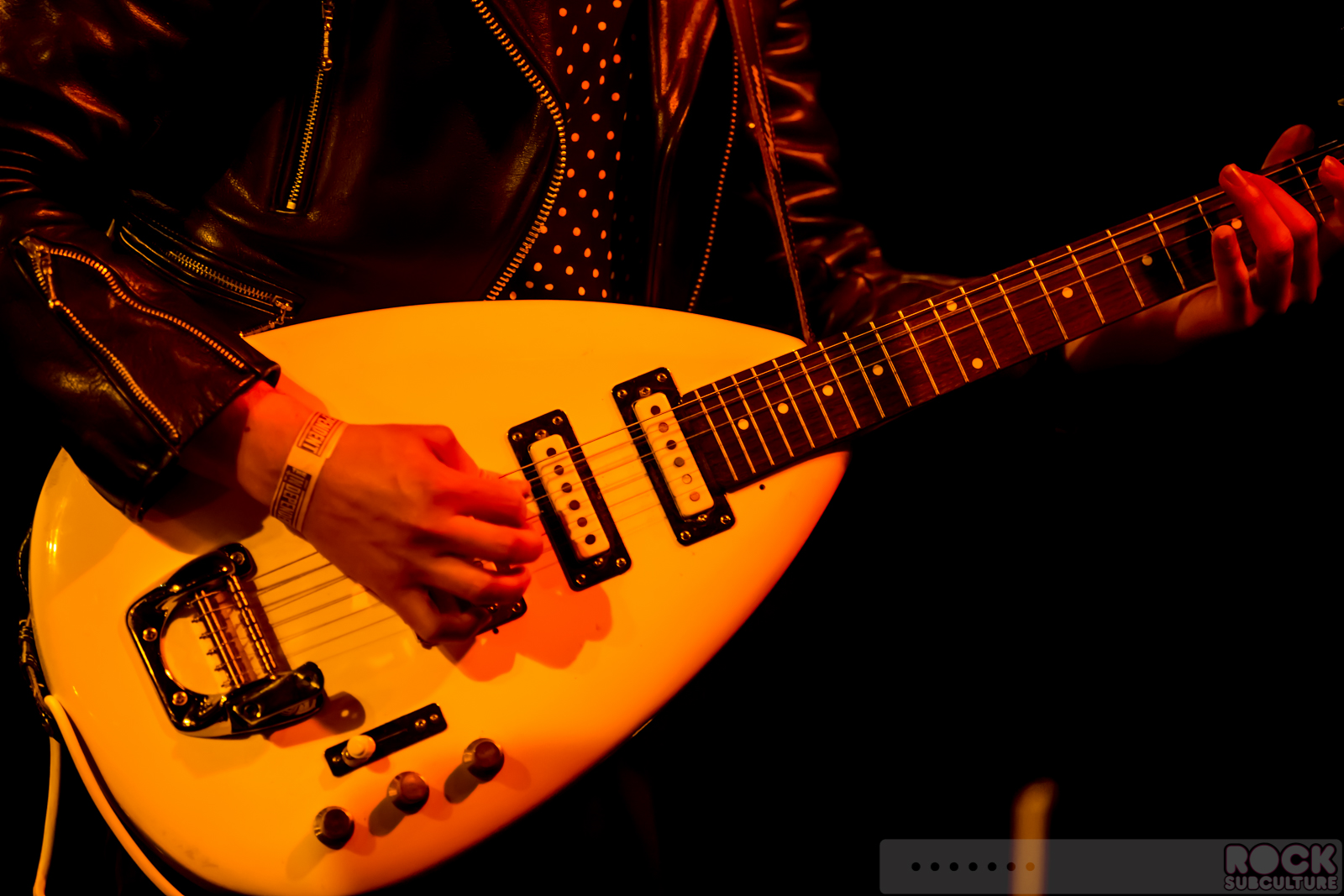 Wolf-Alice-Concert-Review-2015-Tour-Live-Photos-Photography-Setlist-The-Independent-030