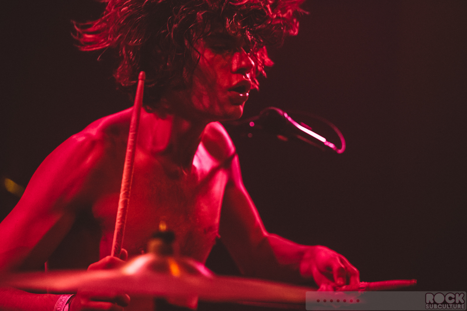 Wolf-Alice-Concert-Review-2015-Tour-Live-Photos-Photography-Setlist-The-Independent-041