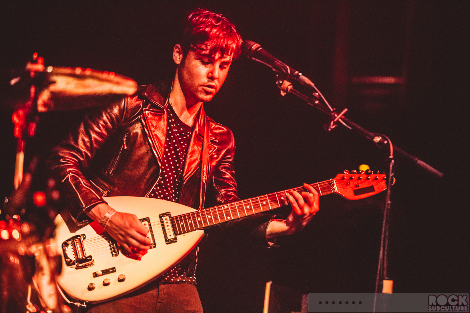 Wolf-Alice-Concert-Review-2015-Tour-Live-Photos-Photography-Setlist-The-Independent-049