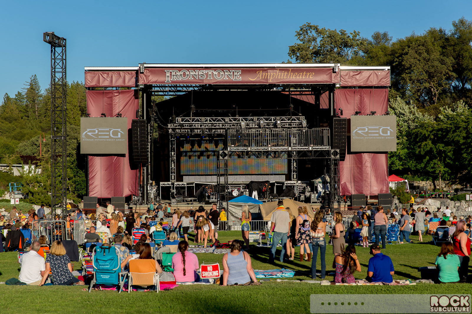 The-Band-Perry-2015-Tour-Concert-Review-Photos-Ironstone-Amphitheatre-0034