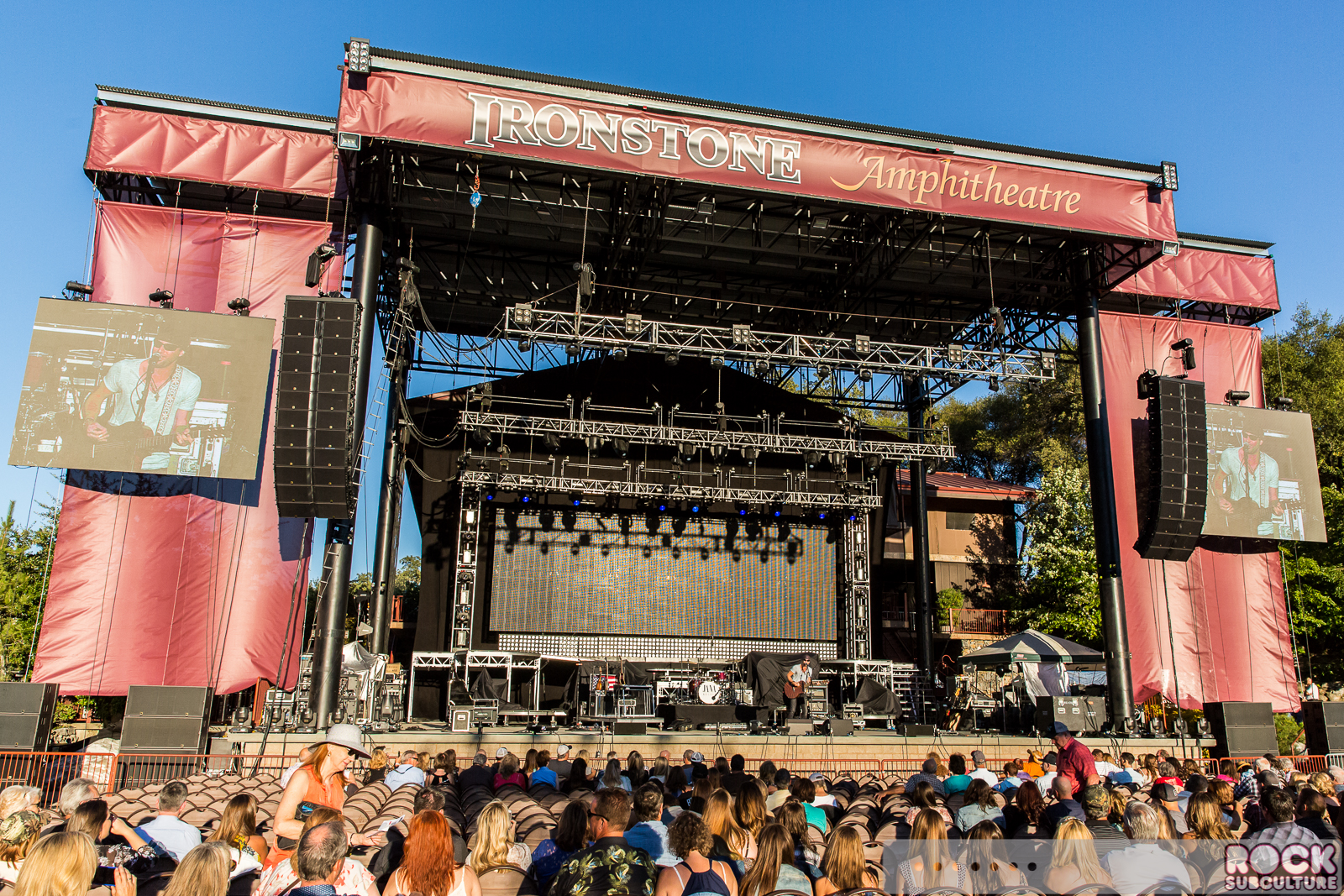 The-Band-Perry-2015-Tour-Concert-Review-Photos-Ironstone-Amphitheatre-0204