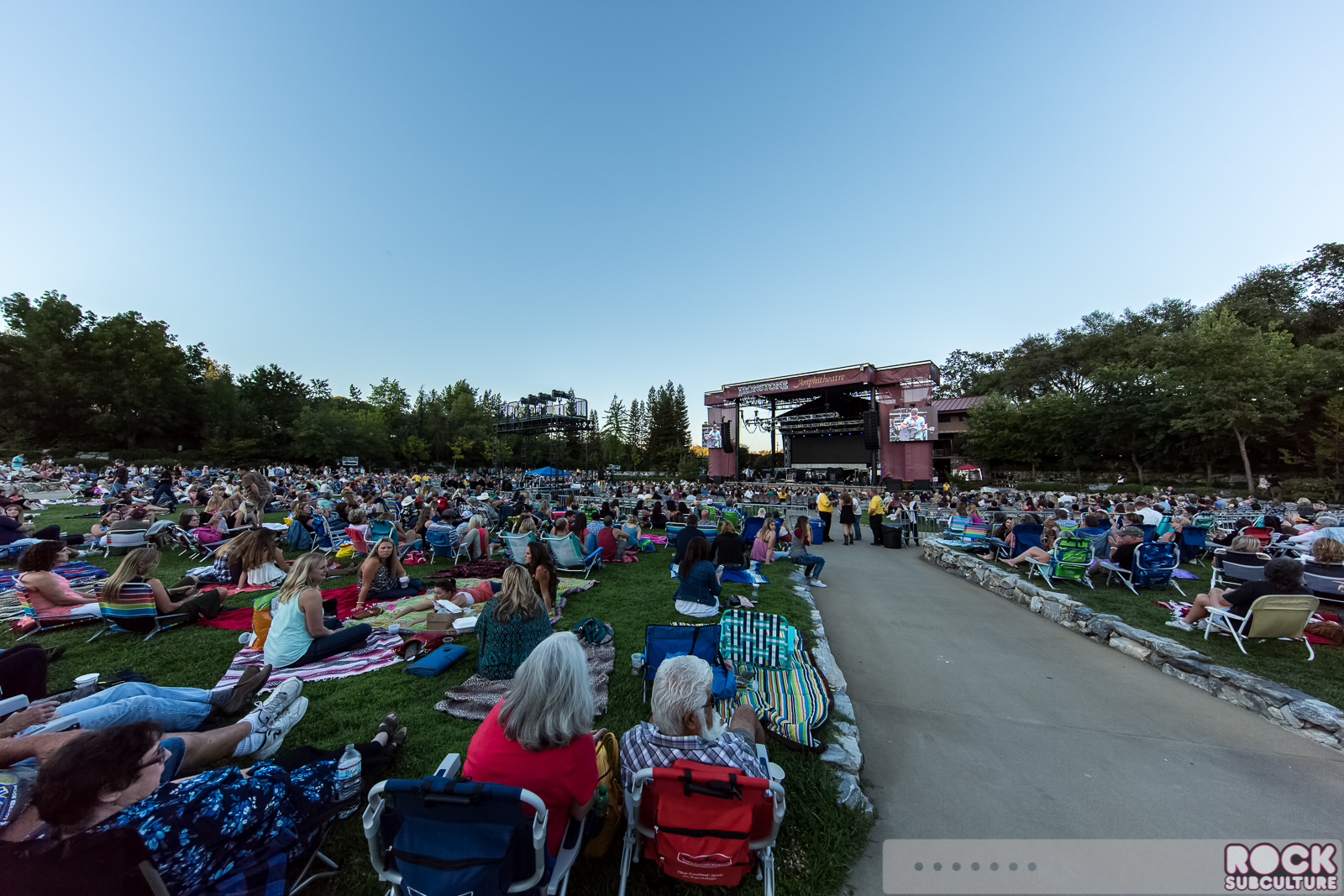 The-Band-Perry-2015-Tour-Concert-Review-Photos-Ironstone-Amphitheatre-0640