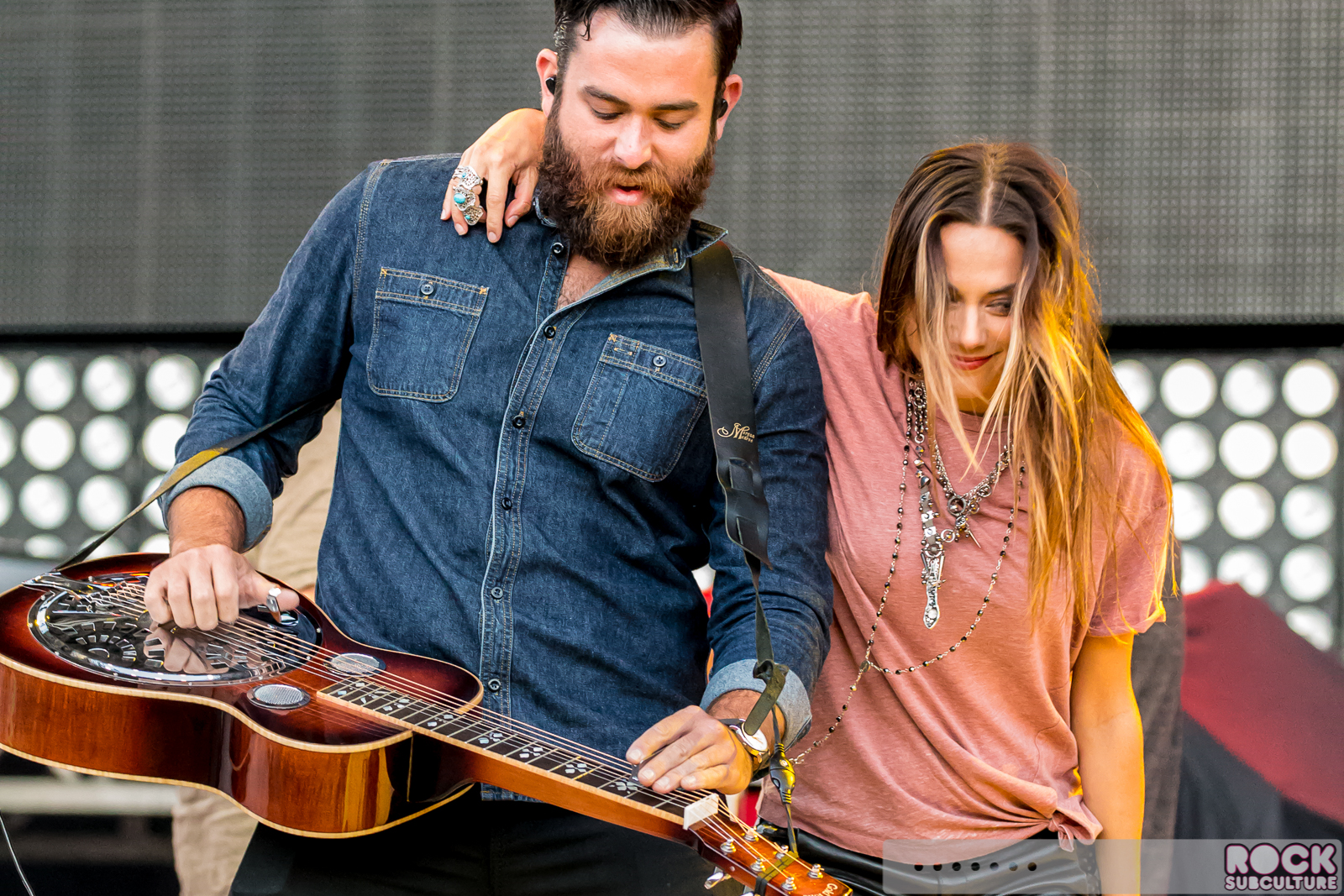 The-Band-Perry-2015-Tour-Concert-Review-Photos-Ironstone-Amphitheatre-0979