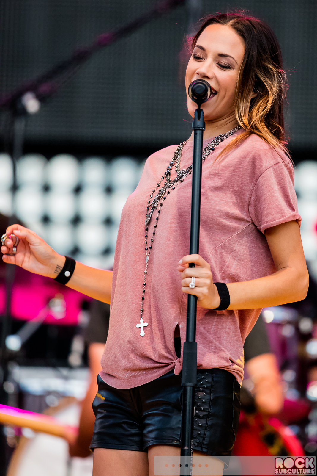 The-Band-Perry-2015-Tour-Concert-Review-Photos-Ironstone-Amphitheatre-1080