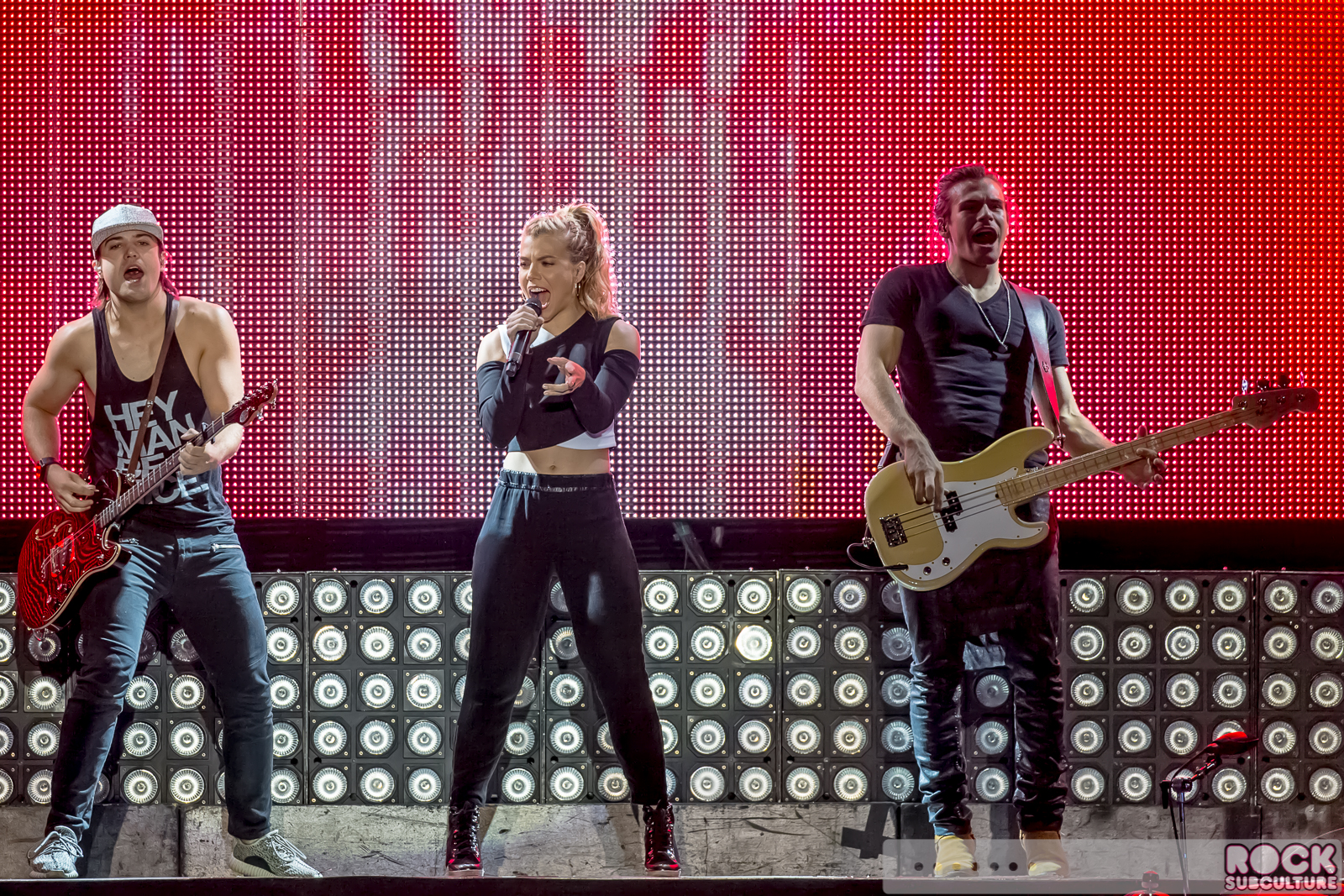 The-Band-Perry-2015-Tour-Concert-Review-Photos-Ironstone-Amphitheatre-1639