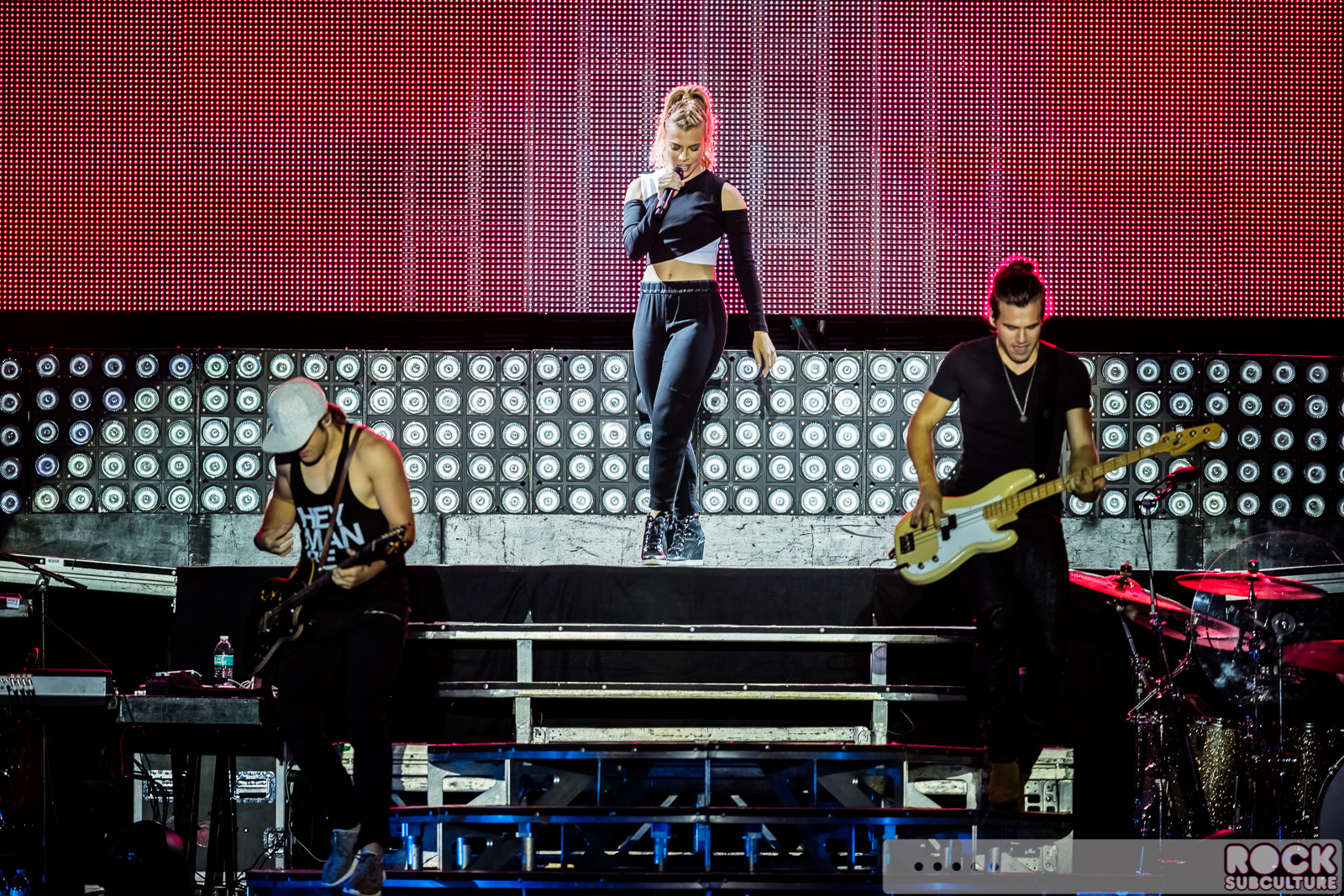 The-Band-Perry-2015-Tour-Concert-Review-Photos-Ironstone-Amphitheatre-1682