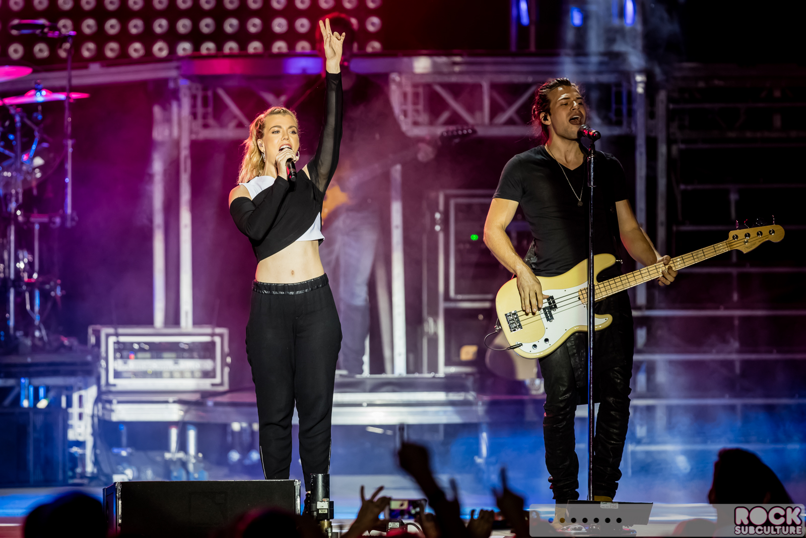 The-Band-Perry-2015-Tour-Concert-Review-Photos-Ironstone-Amphitheatre-1706