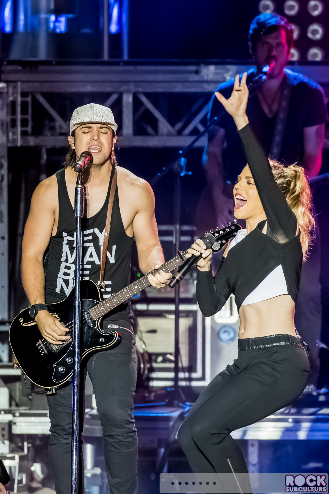 The-Band-Perry-2015-Tour-Concert-Review-Photos-Ironstone-Amphitheatre-1827
