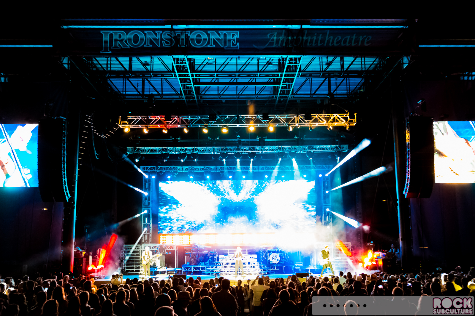 The-Band-Perry-2015-Tour-Concert-Review-Photos-Ironstone-Amphitheatre-1904