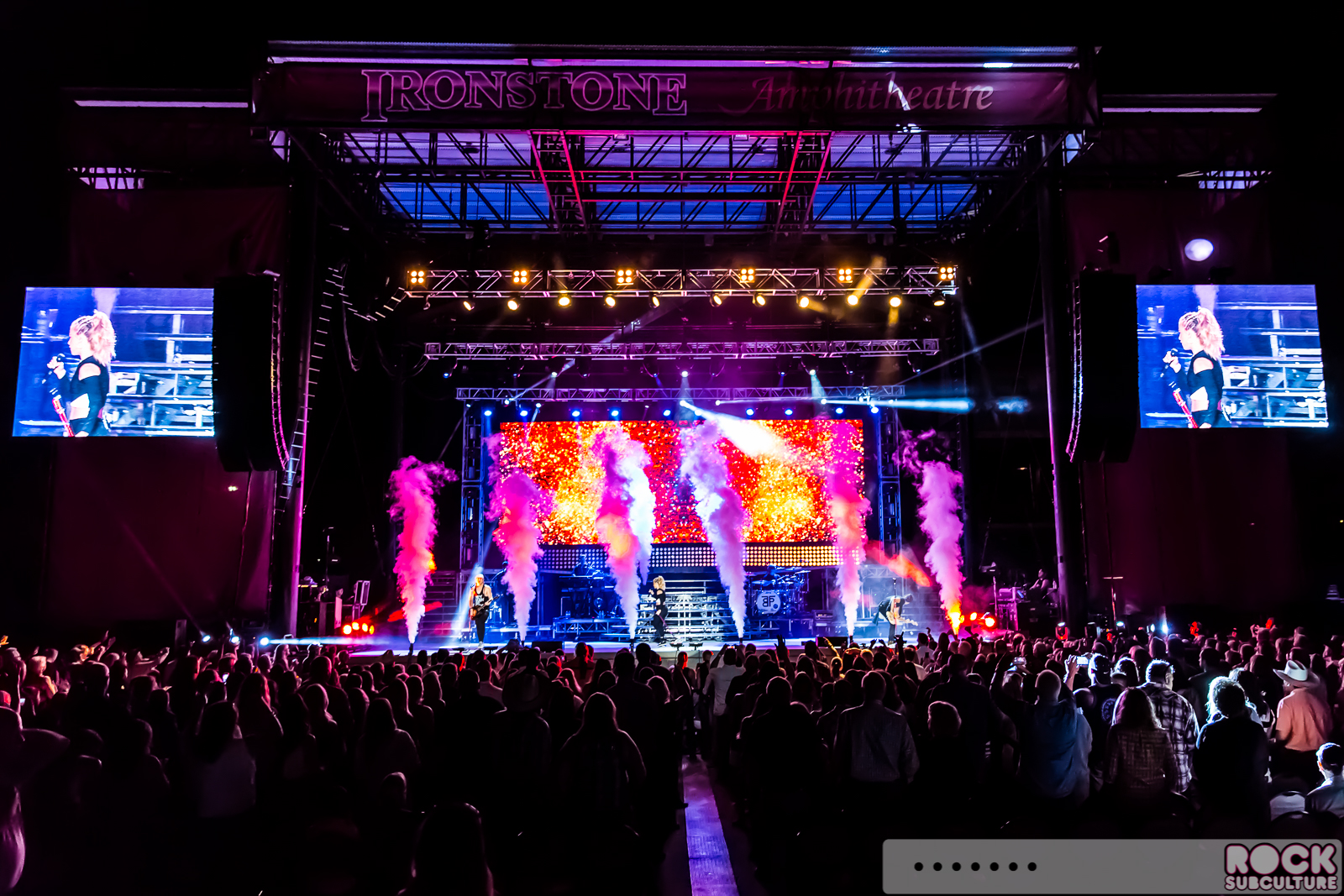 The-Band-Perry-2015-Tour-Concert-Review-Photos-Ironstone-Amphitheatre-1971