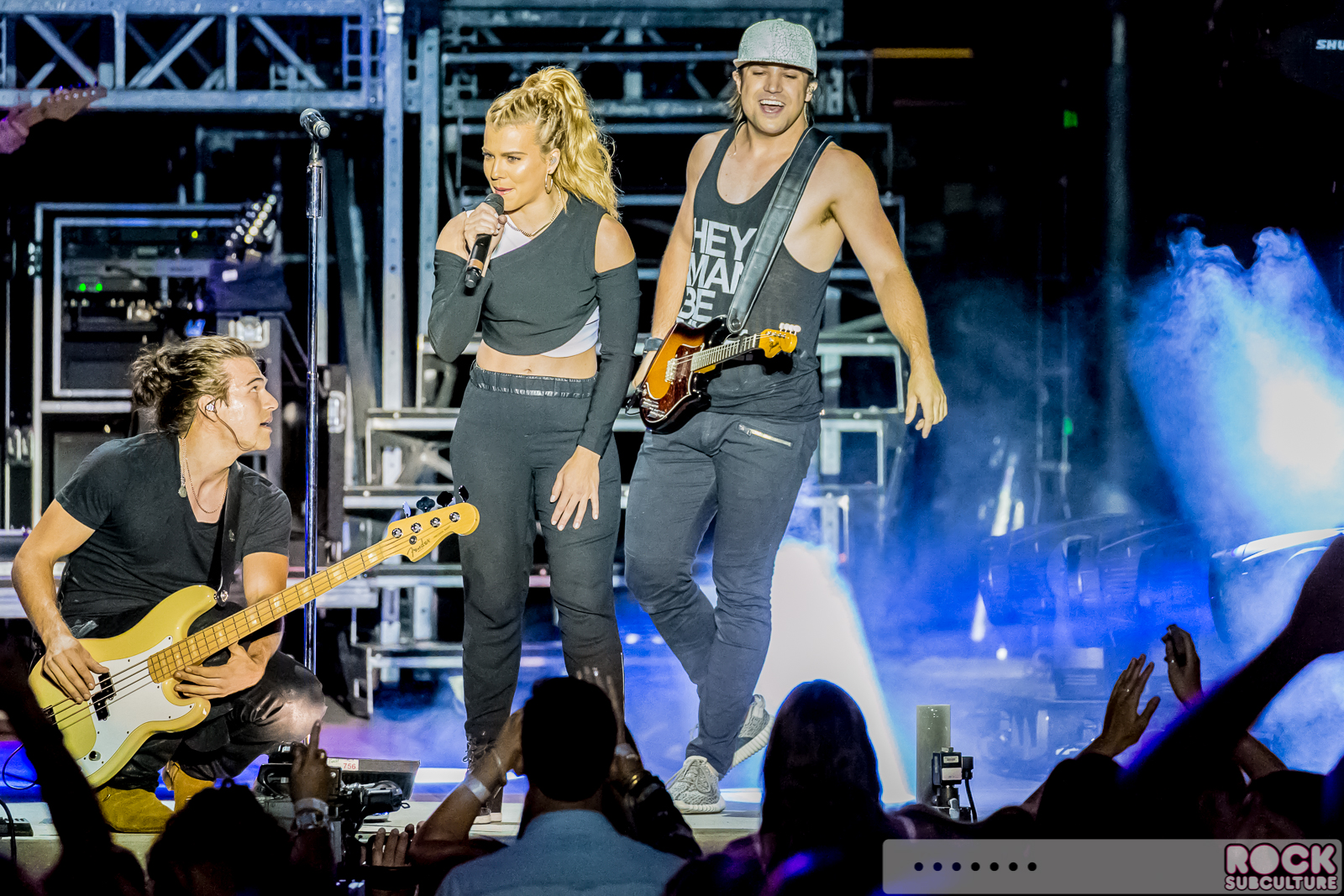 The-Band-Perry-2015-Tour-Concert-Review-Photos-Ironstone-Amphitheatre-2340