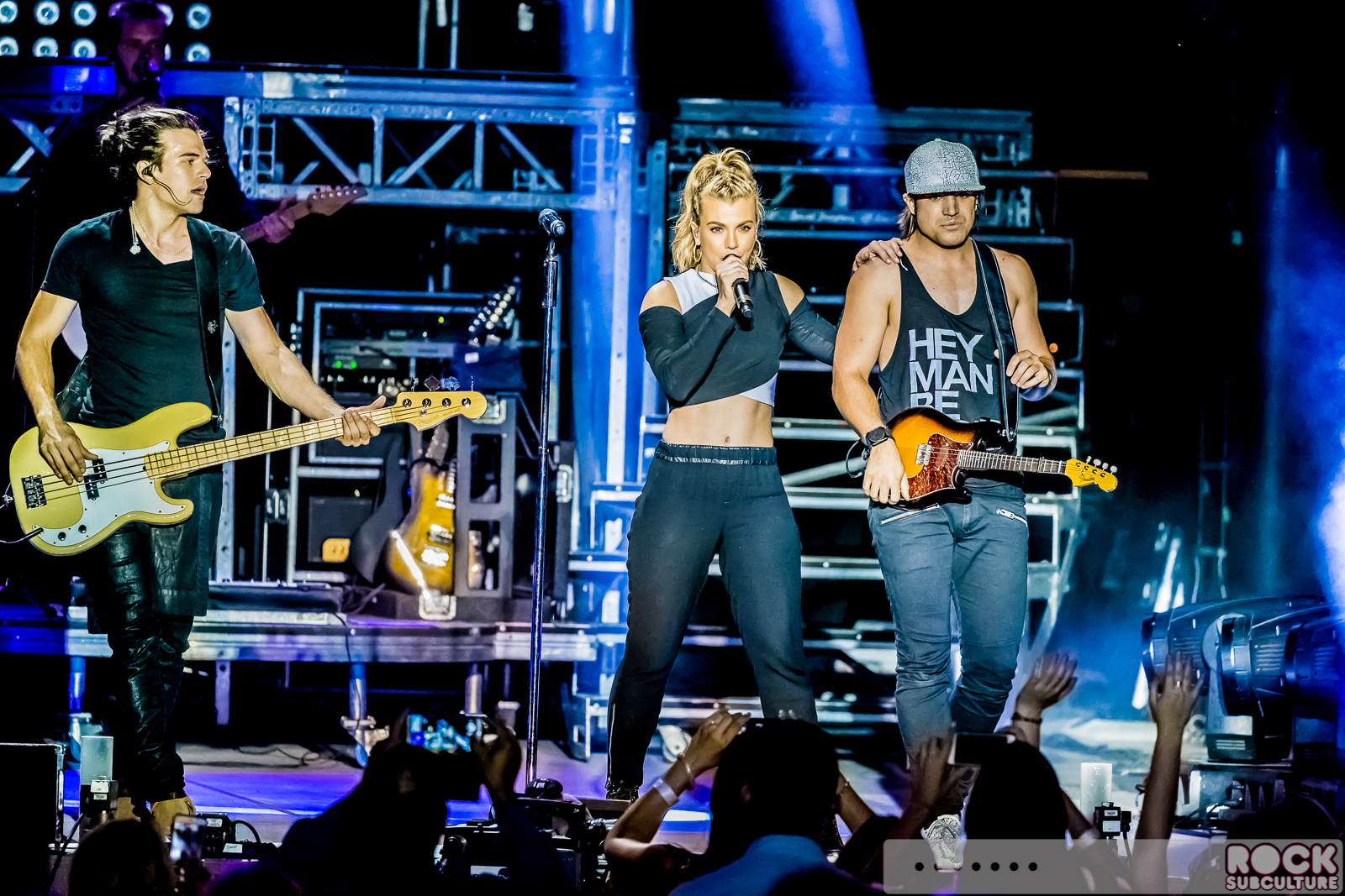 The-Band-Perry-2015-Tour-Concert-Review-Photos-Ironstone-Amphitheatre-2358