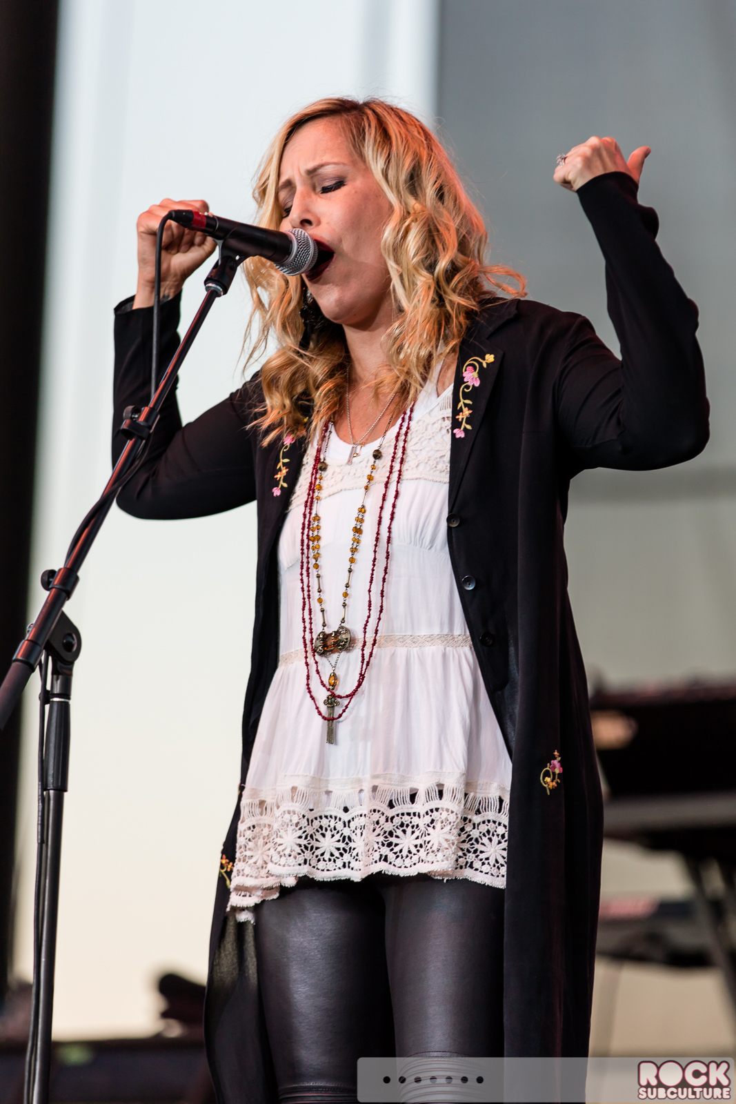 Heart-2015-Tour-Photos-Concert-Review-Photography-Lincoln-Thunder-Valley-Ann-Nancy-Wilson-022