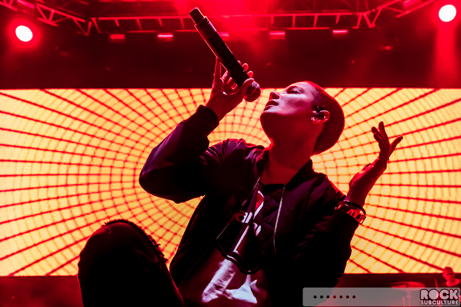 Live-105-NSSN-Not-So-Silent-Night-2015-Photos-Concert-Review-Line-Up-Set-List-181