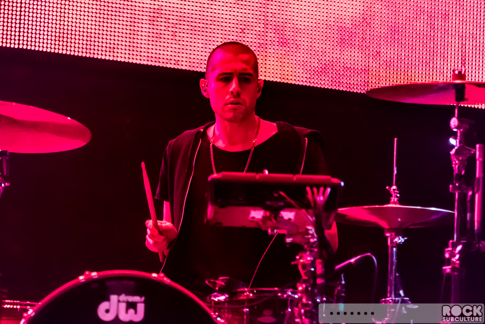 Live-105-NSSN-Not-So-Silent-Night-2015-Photos-Concert-Review-Line-Up-Set-List-190