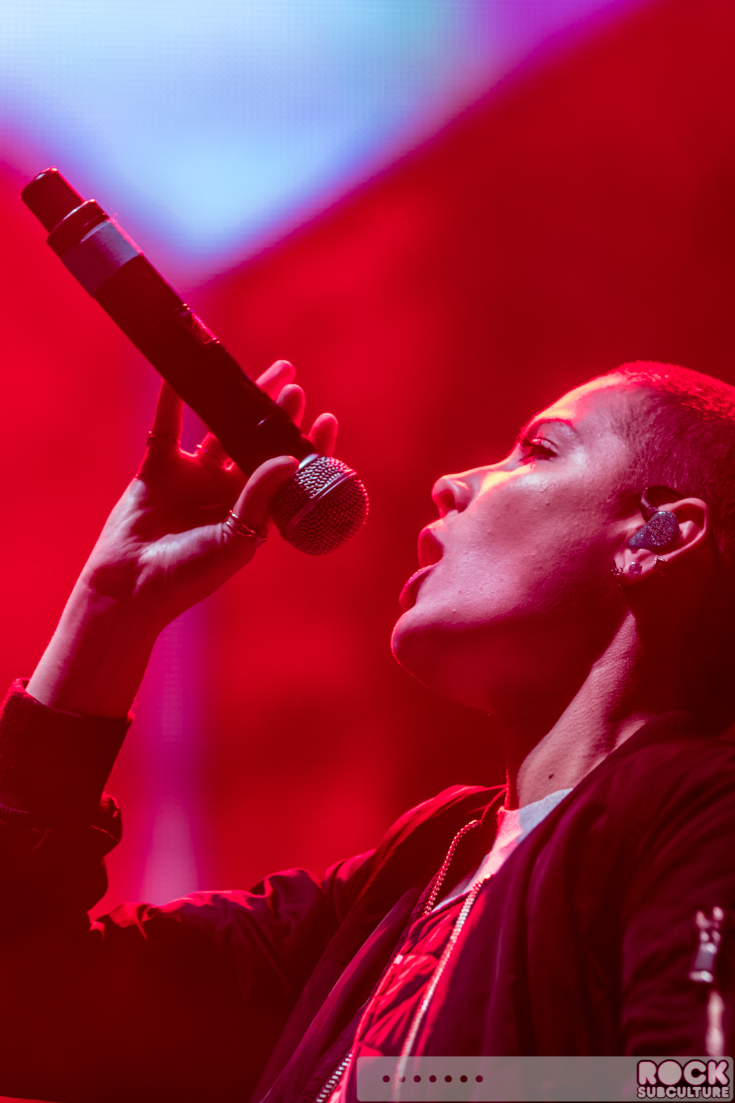 Live-105-NSSN-Not-So-Silent-Night-2015-Photos-Concert-Review-Line-Up-Set-List-197