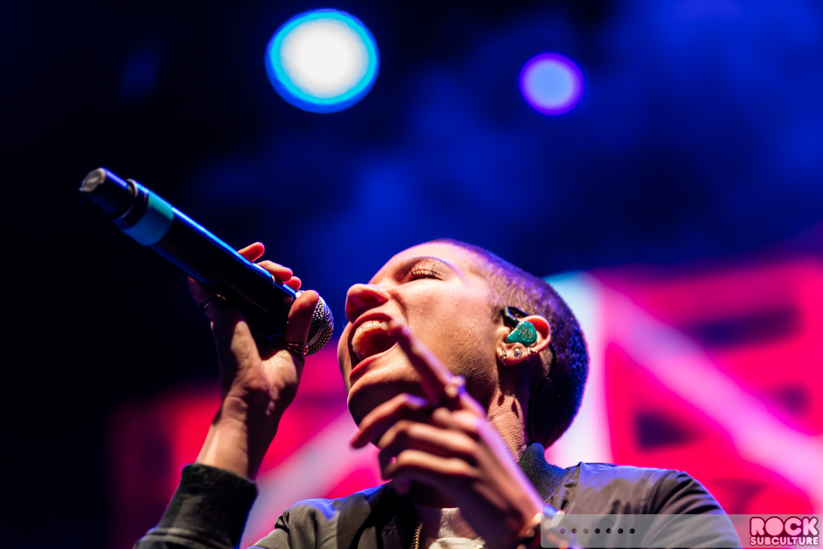 Live-105-NSSN-Not-So-Silent-Night-2015-Photos-Concert-Review-Line-Up-Set-List-200