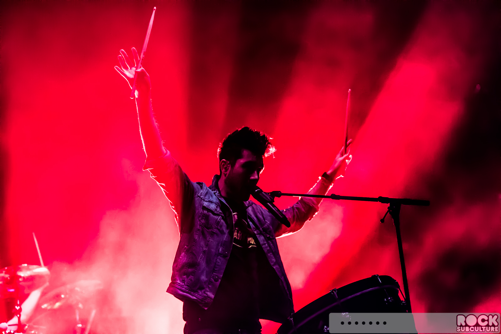 Live-105-NSSN-Not-So-Silent-Night-2015-Photos-Concert-Review-Line-Up-Set-List-325