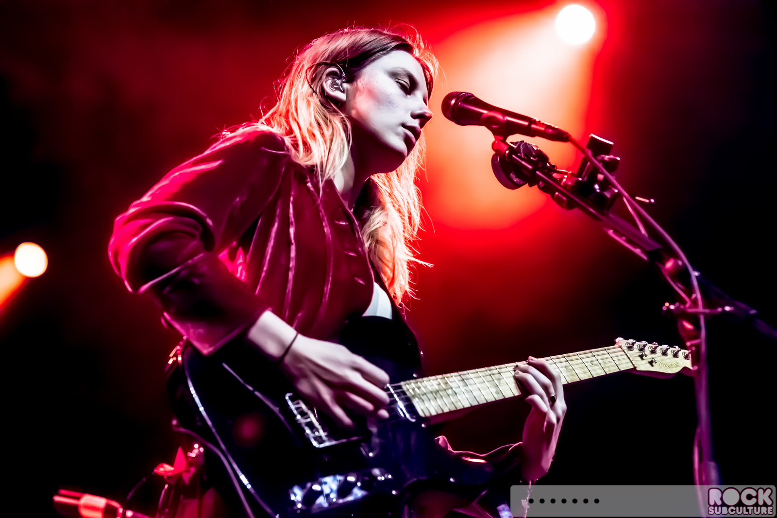 Chvrches-Wolf-Alice-2016-Concert-Review-Tour-Photos-Fox-Theater-Oakland-015