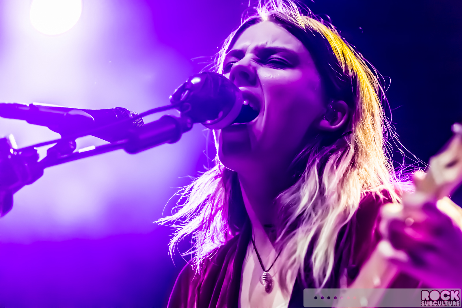 Chvrches-Wolf-Alice-2016-Concert-Review-Tour-Photos-Fox-Theater-Oakland-022