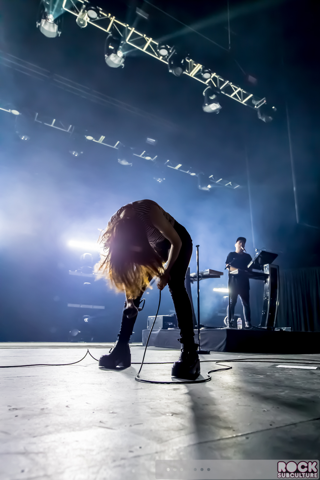Chvrches-Wolf-Alice-2016-Concert-Review-Tour-Photos-Fox-Theater-Oakland-039