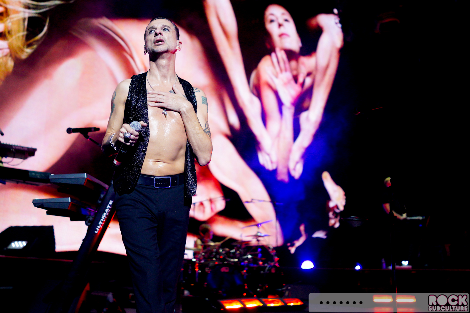 Depeche-Mode-Delta-Machine-Tour-2013-Las-Vegas-Palms-Concert-Photos-Review-24