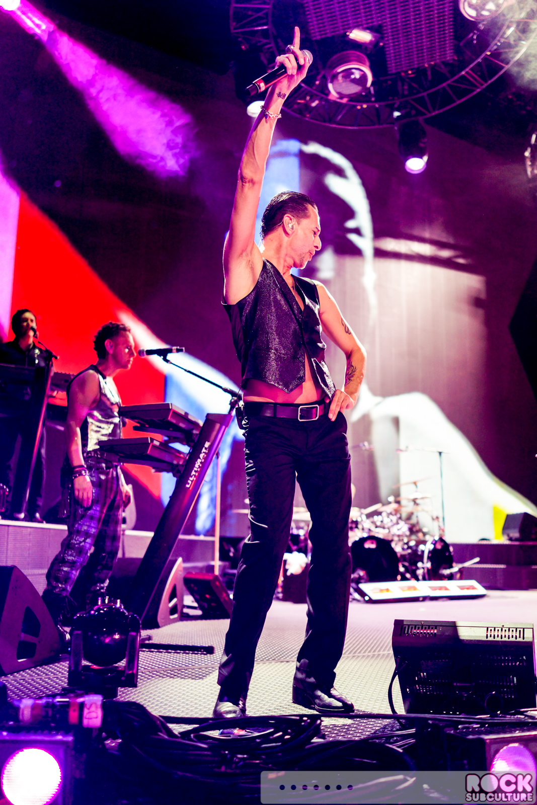 Depeche-Mode-Delta-Machine-Tour-2013-Las-Vegas-Palms-Concert-Photos-Review-47