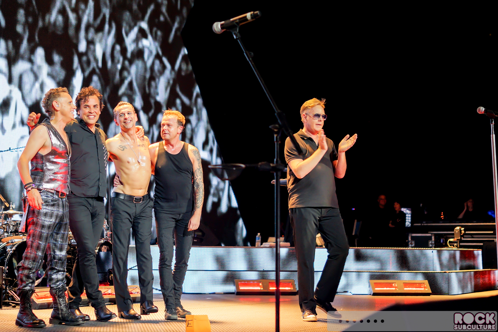 Depeche-Mode-Delta-Machine-Tour-2013-Las-Vegas-Palms-Concert-Photos-Review-70
