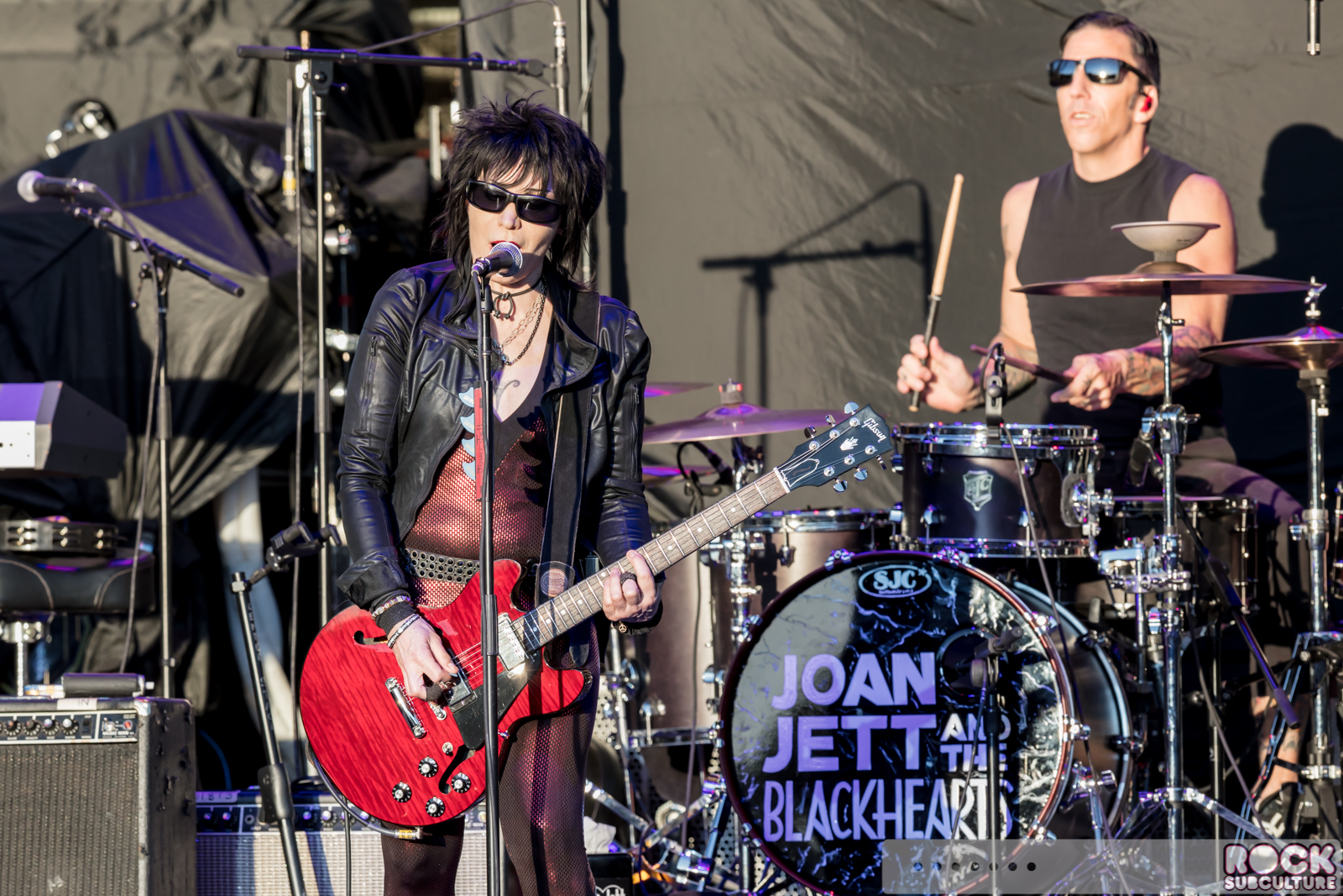 Boston-Joan-Jett-2017-Concert-Tour-Photos-Ironstone-Amphitheatre-Murphys-505