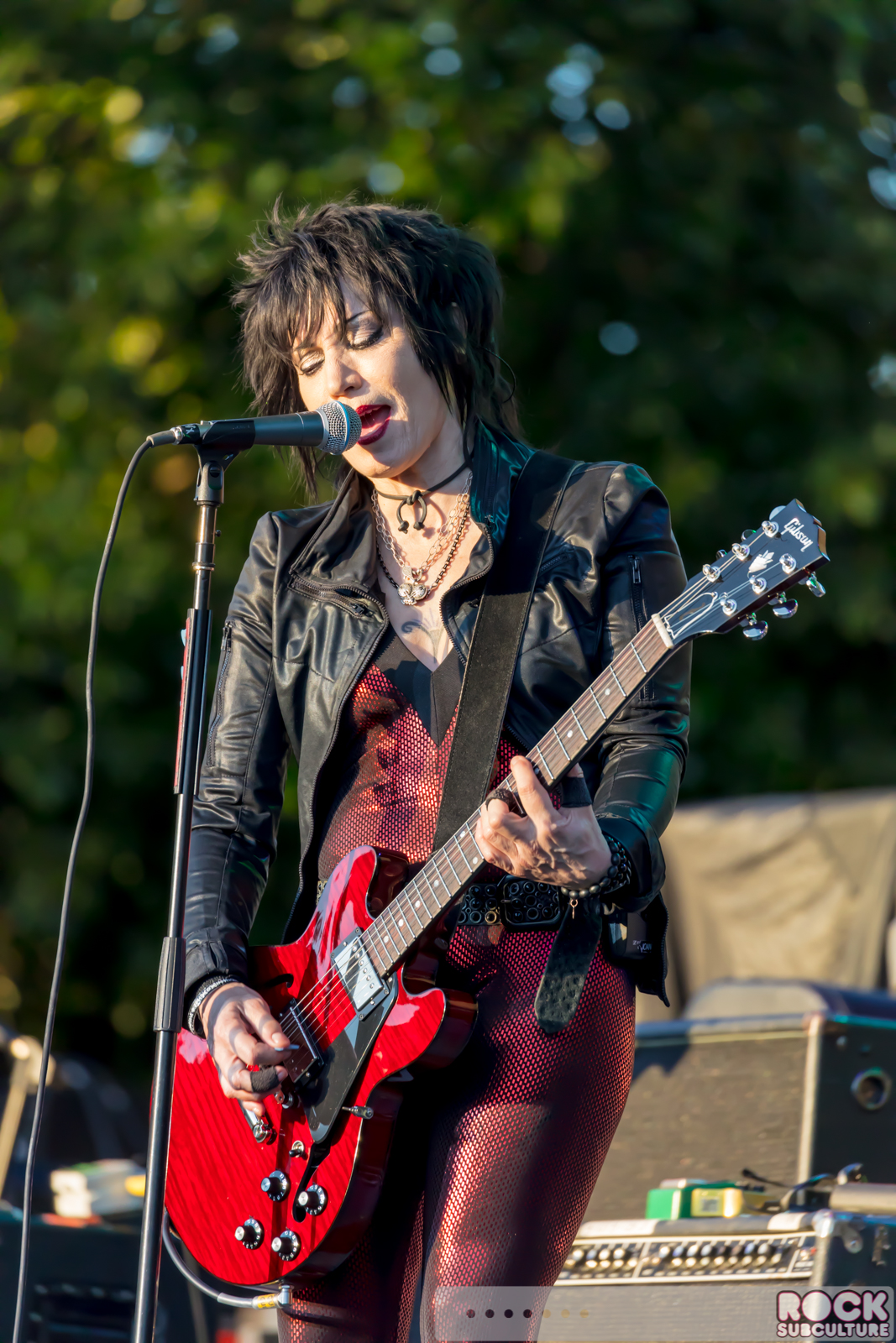 Boston-Joan-Jett-2017-Concert-Tour-Photos-Ironstone-Amphitheatre-Murphys-586