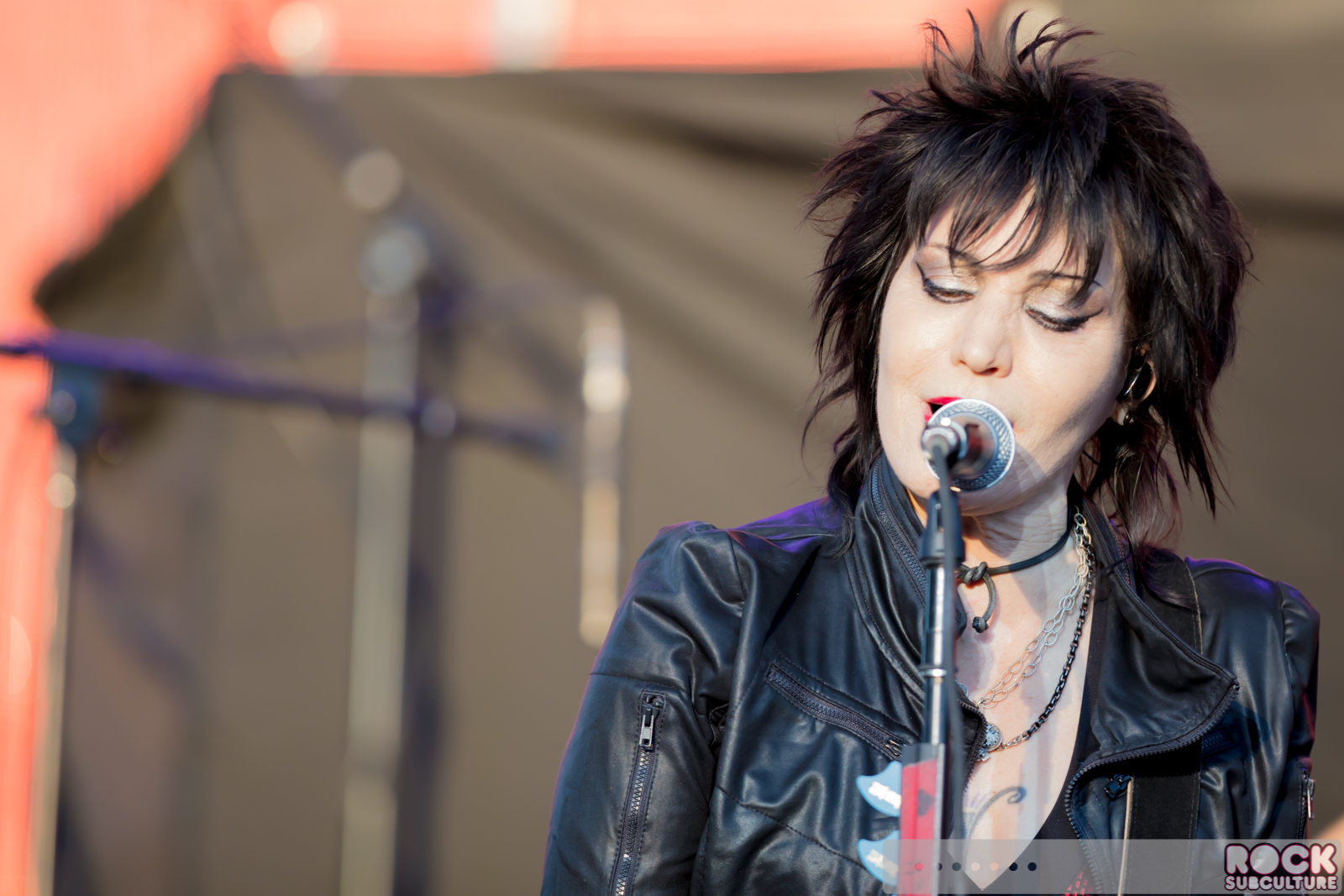 Boston-Joan-Jett-2017-Concert-Tour-Photos-Ironstone-Amphitheatre-Murphys-635