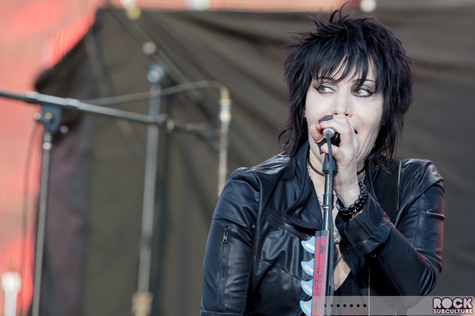 Boston-Joan-Jett-2017-Concert-Tour-Photos-Ironstone-Amphitheatre-Murphys-696