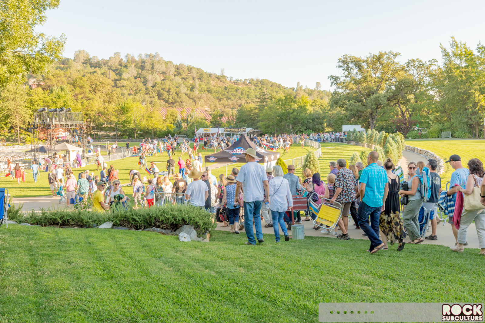 Lindsey-Buckinghamd-Christine-McVie-Concert-Tour-2017-Ironstone-053