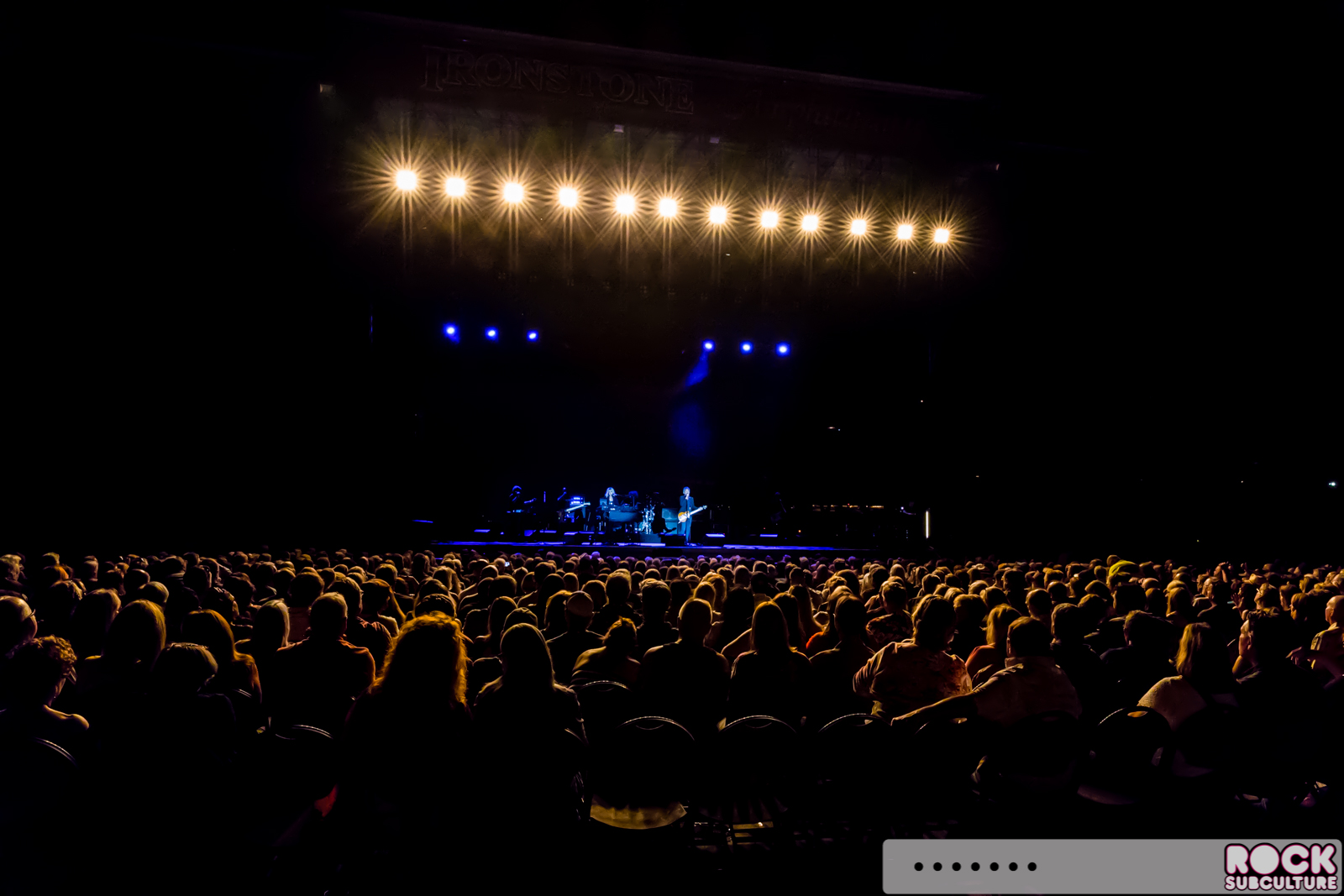 Lindsey-Buckinghamd-Christine-McVie-Concert-Tour-2017-Ironstone-314