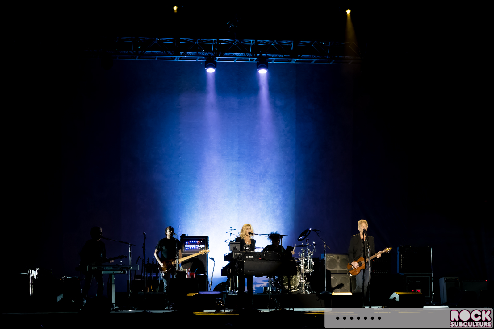 Lindsey-Buckinghamd-Christine-McVie-Concert-Tour-2017-Ironstone-340