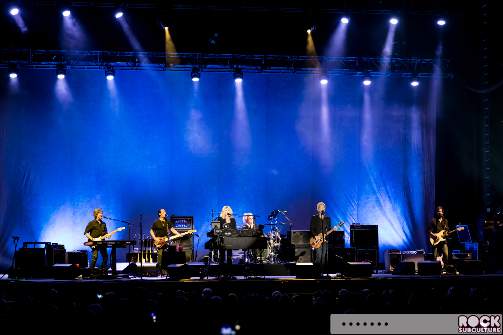 Lindsey-Buckinghamd-Christine-McVie-Concert-Tour-2017-Ironstone-377