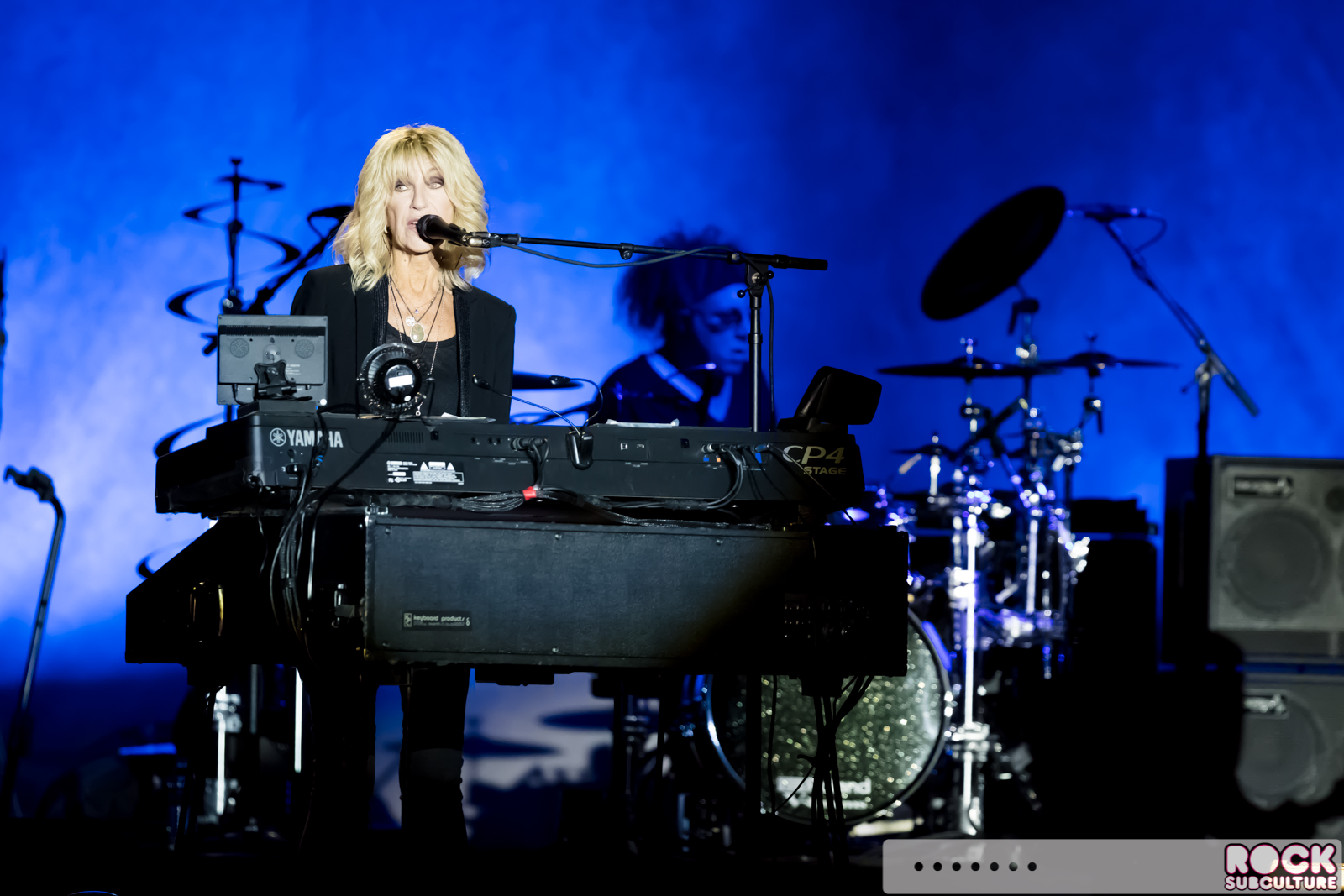 Lindsey-Buckinghamd-Christine-McVie-Concert-Tour-2017-Ironstone-384
