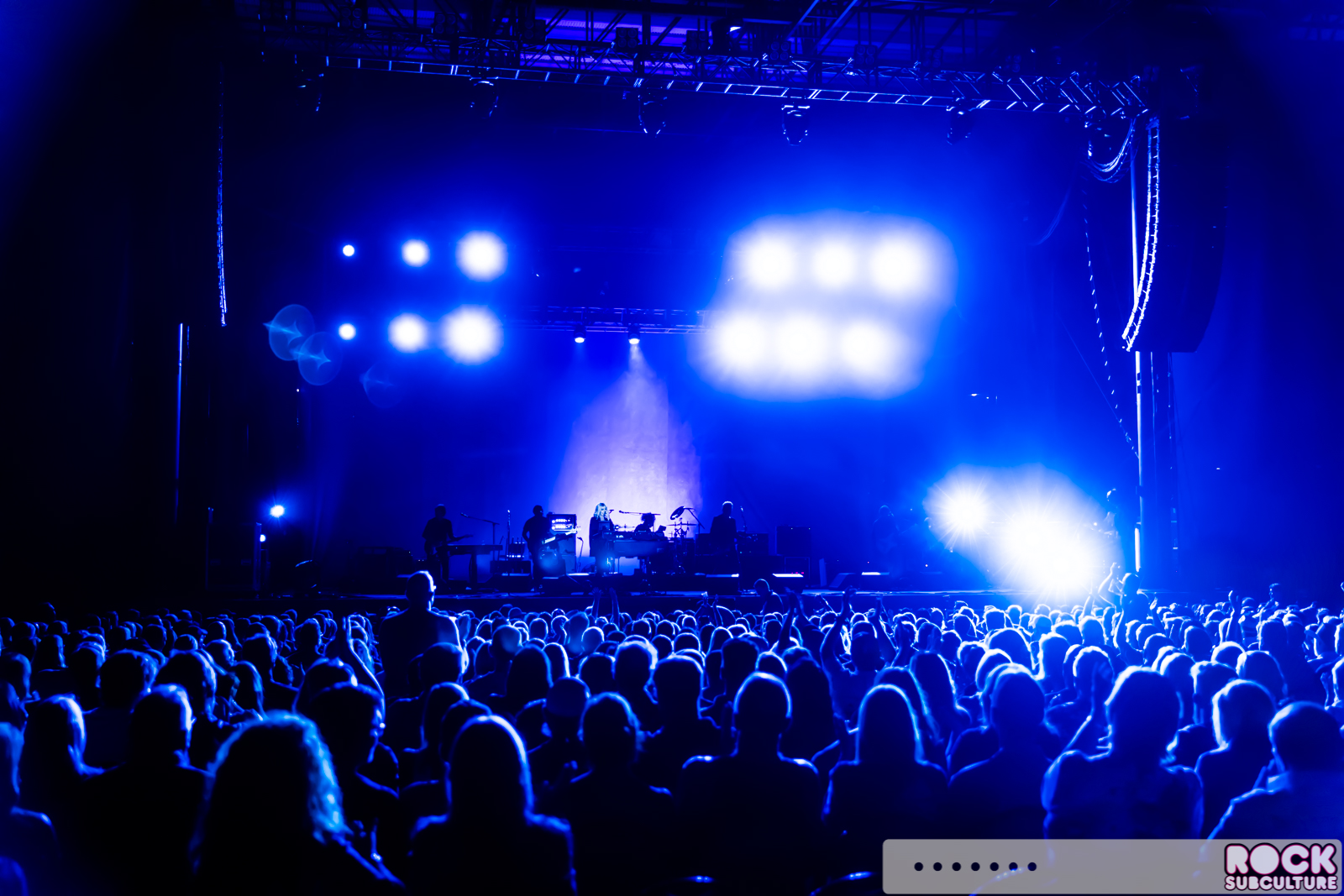 Lindsey-Buckinghamd-Christine-McVie-Concert-Tour-2017-Ironstone-423