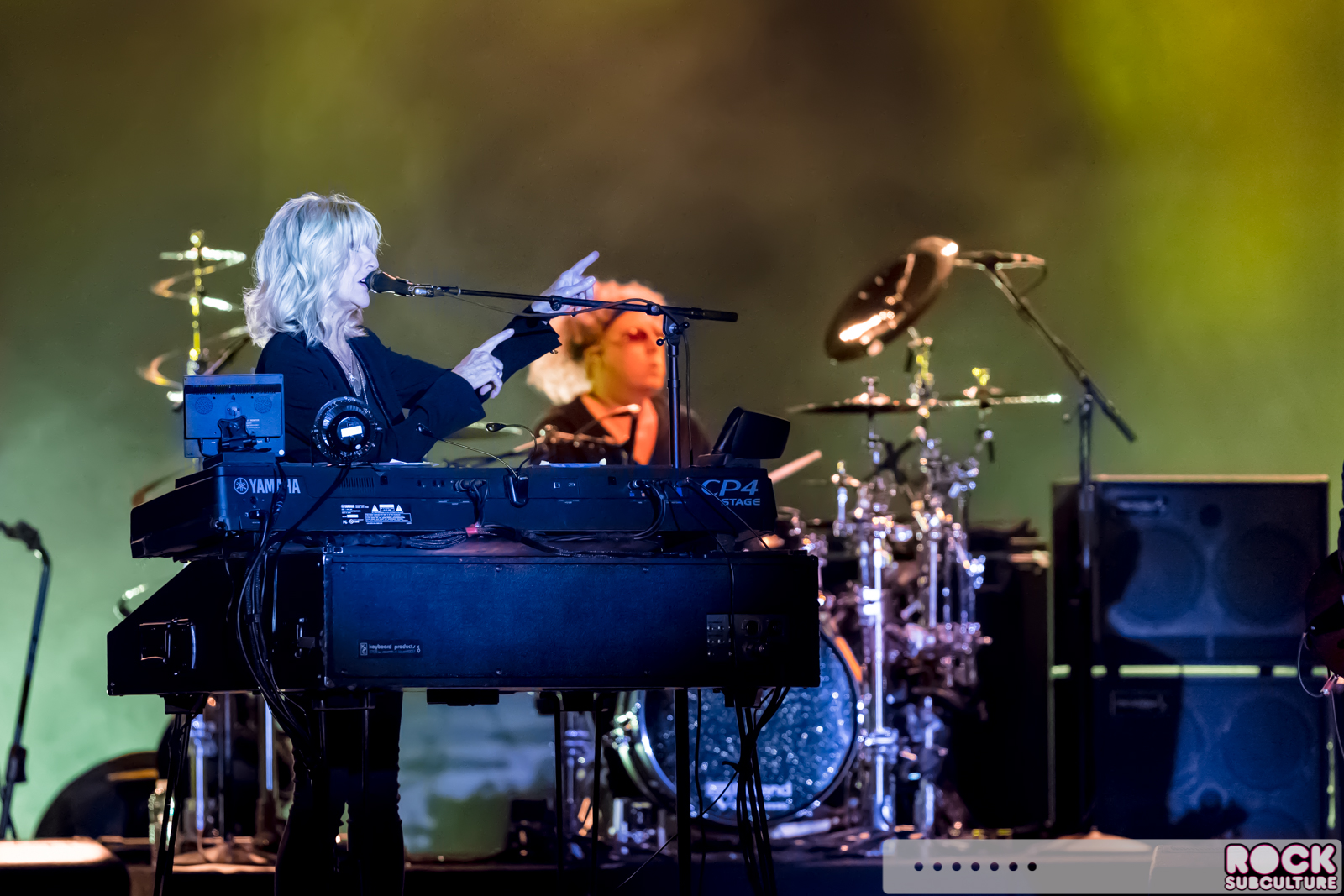 Lindsey-Buckinghamd-Christine-McVie-Concert-Tour-2017-Ironstone-455