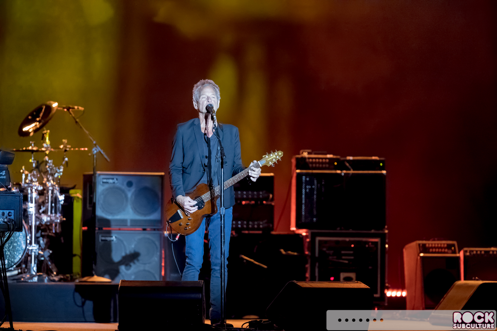 Lindsey-Buckinghamd-Christine-McVie-Concert-Tour-2017-Ironstone-460