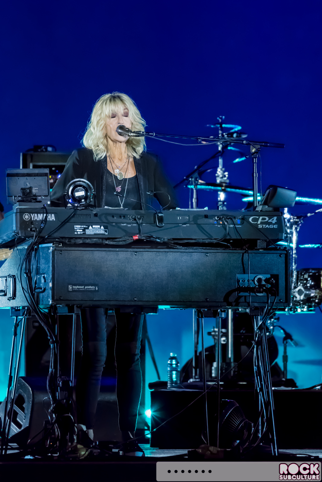 Lindsey-Buckinghamd-Christine-McVie-Concert-Tour-2017-Ironstone-530